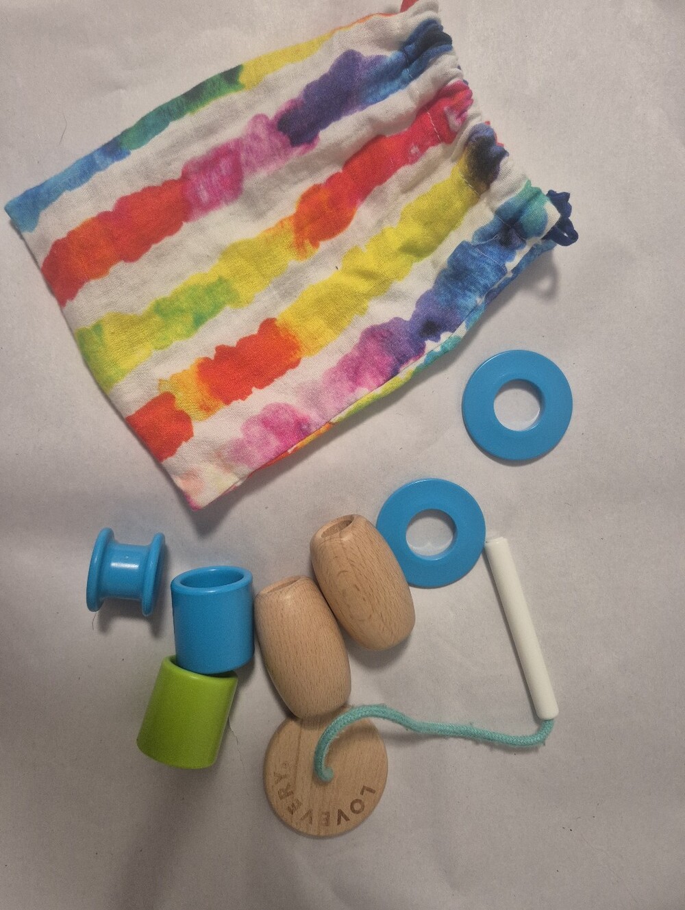 Lovevery Threadable Bead Kit Colourful Toddler Baby Toy